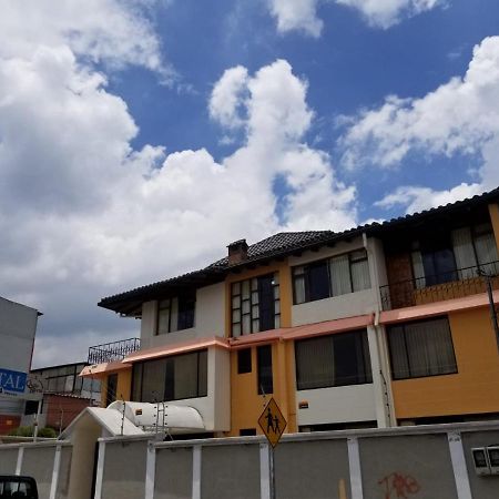 Hostal El Confort Quito Norte מראה חיצוני תמונה