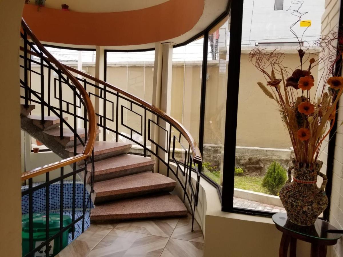 Hostal El Confort Quito Norte מראה חיצוני תמונה